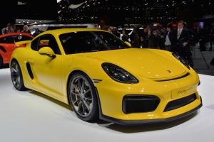 2015 Porsche Cayman GT4